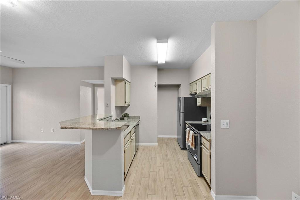 23500 Walden Center Dr # 206 Property Photo 8