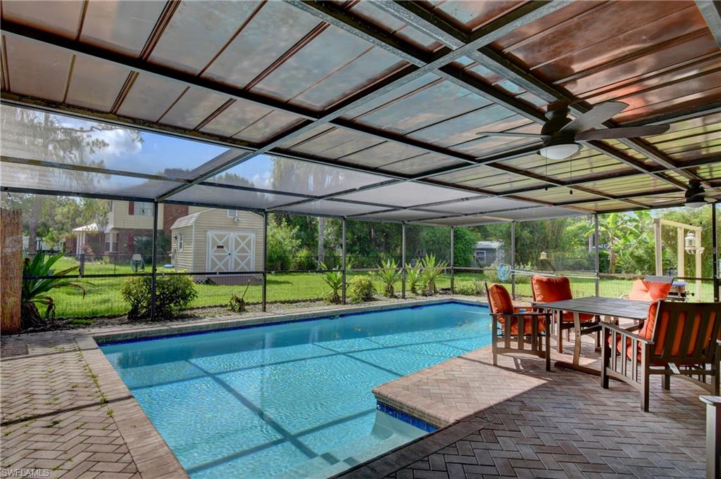 7700 Deni Dr Property Photo 3