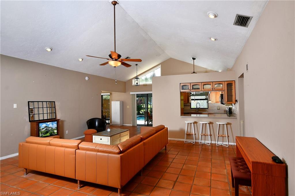 7700 Deni Dr Property Photo 8