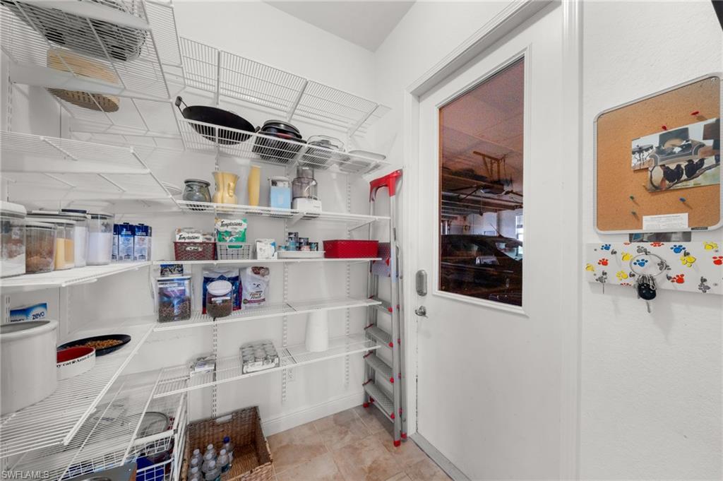 4424 N Bay Cir Property Photo 17