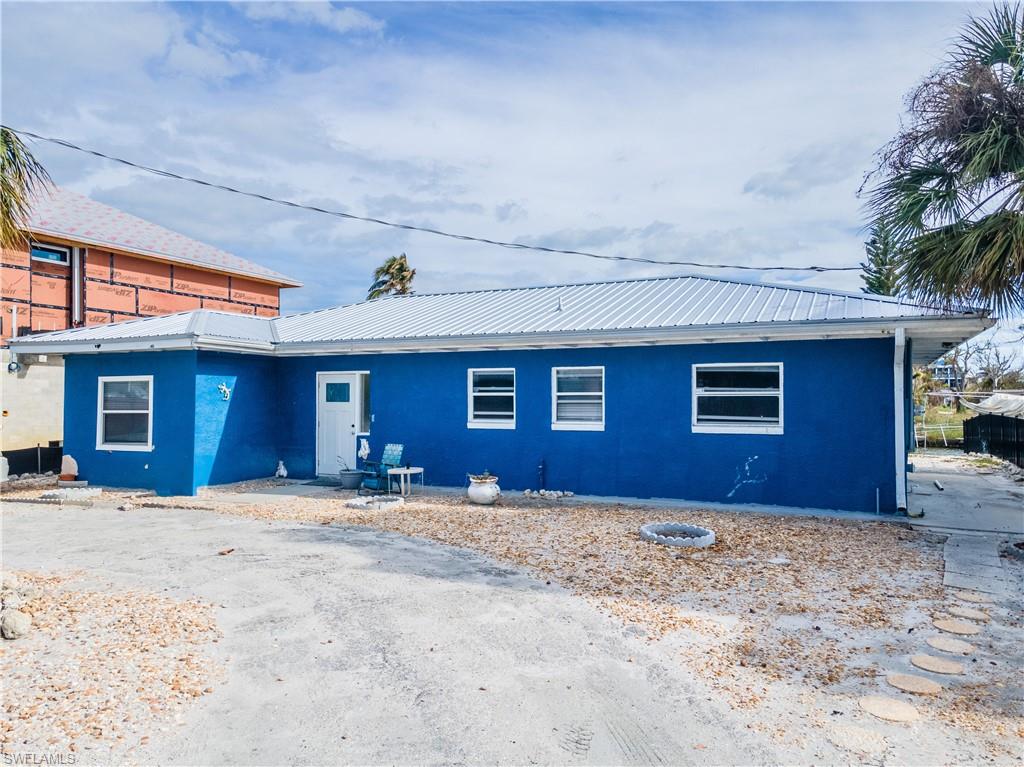 208 Flamingo St Property Photo 4