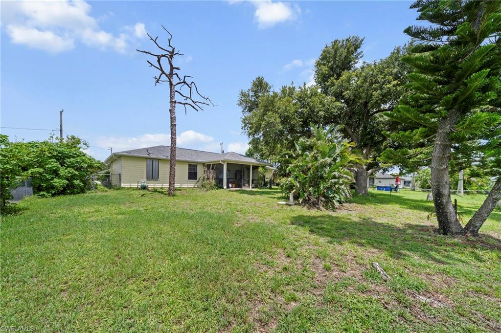 1720 Nw 14th Pl Property Photo 3