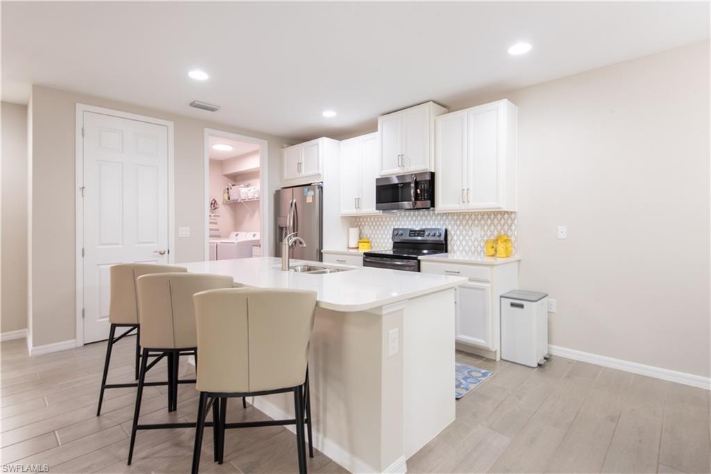 14727 Edgewater Cir Property Photo 8