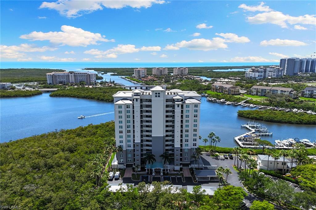 420 Cove Tower DR # 304