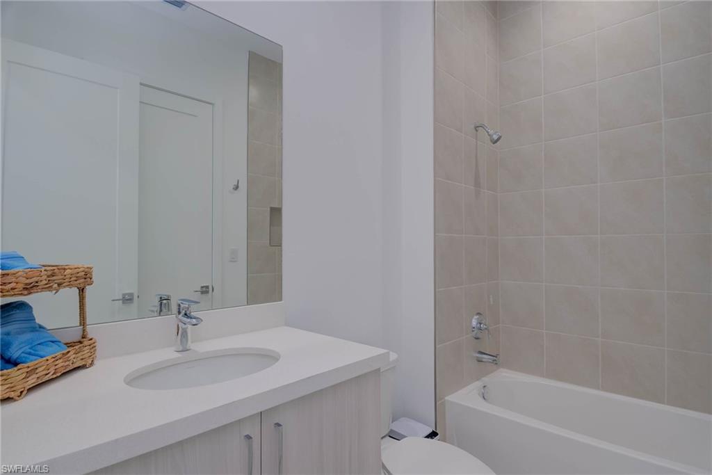 5026 Ofanto Ln Property Photo 19