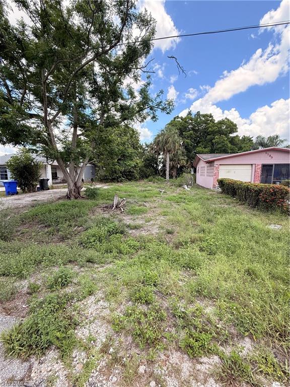 2133 Davis ST Property Photo 1