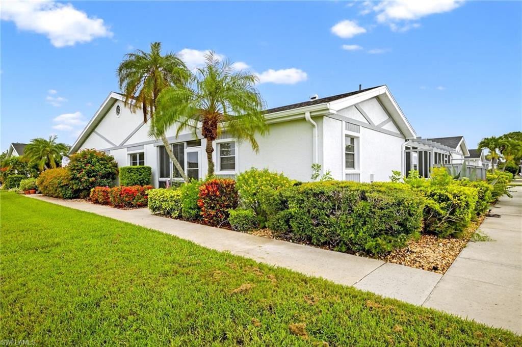 6886 Bogey DR Property Photo 1