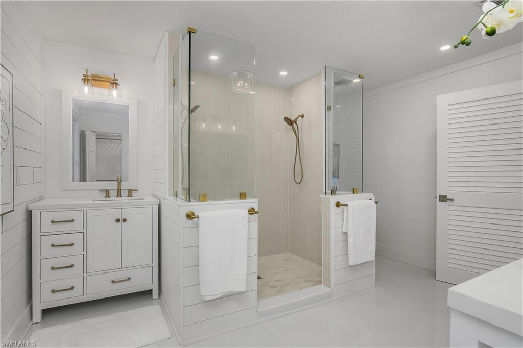 2832 Weeks Ave Property Photo 24