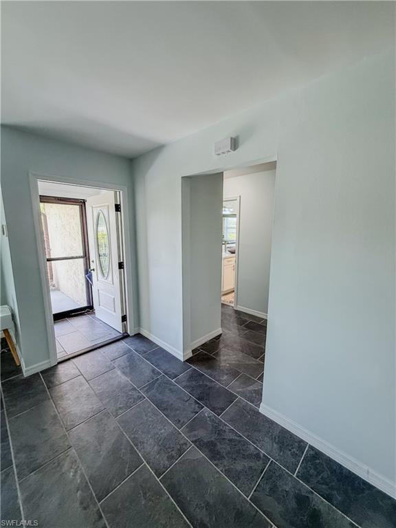 453 Stipe St Property Photo 4