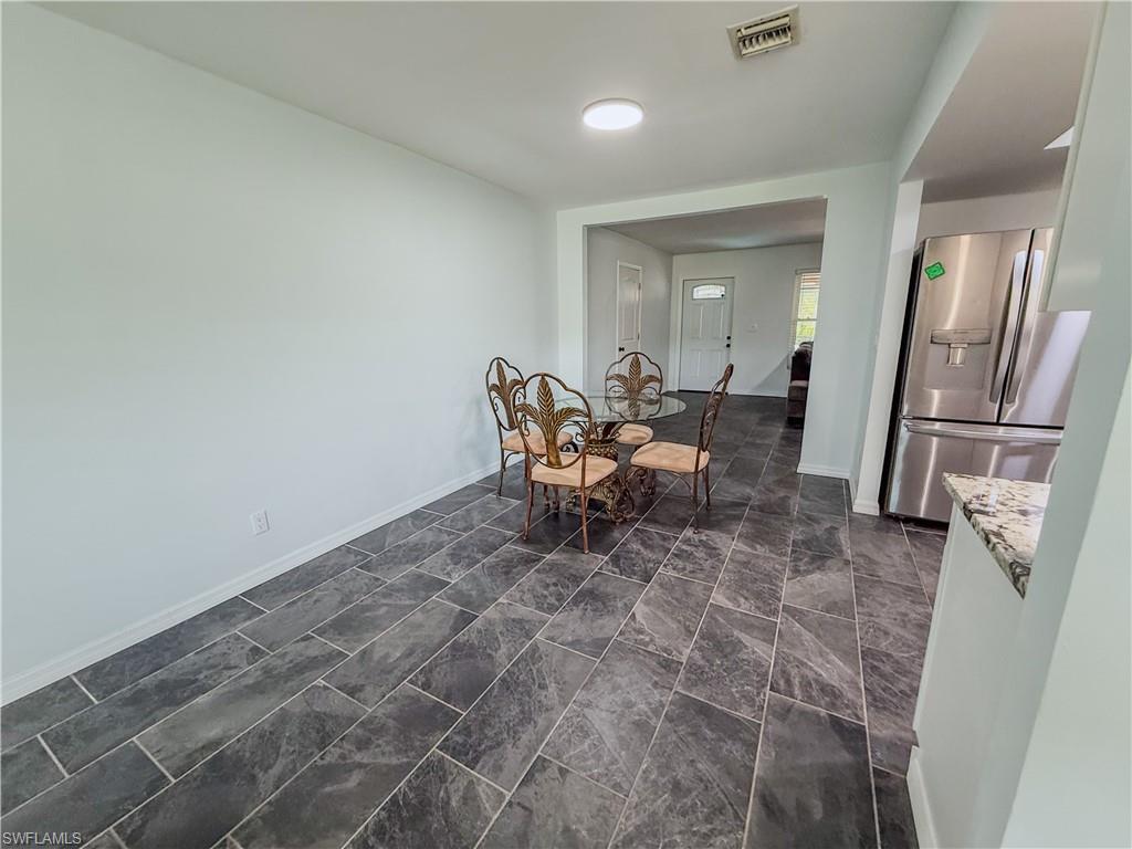 453 Stipe St Property Photo 6