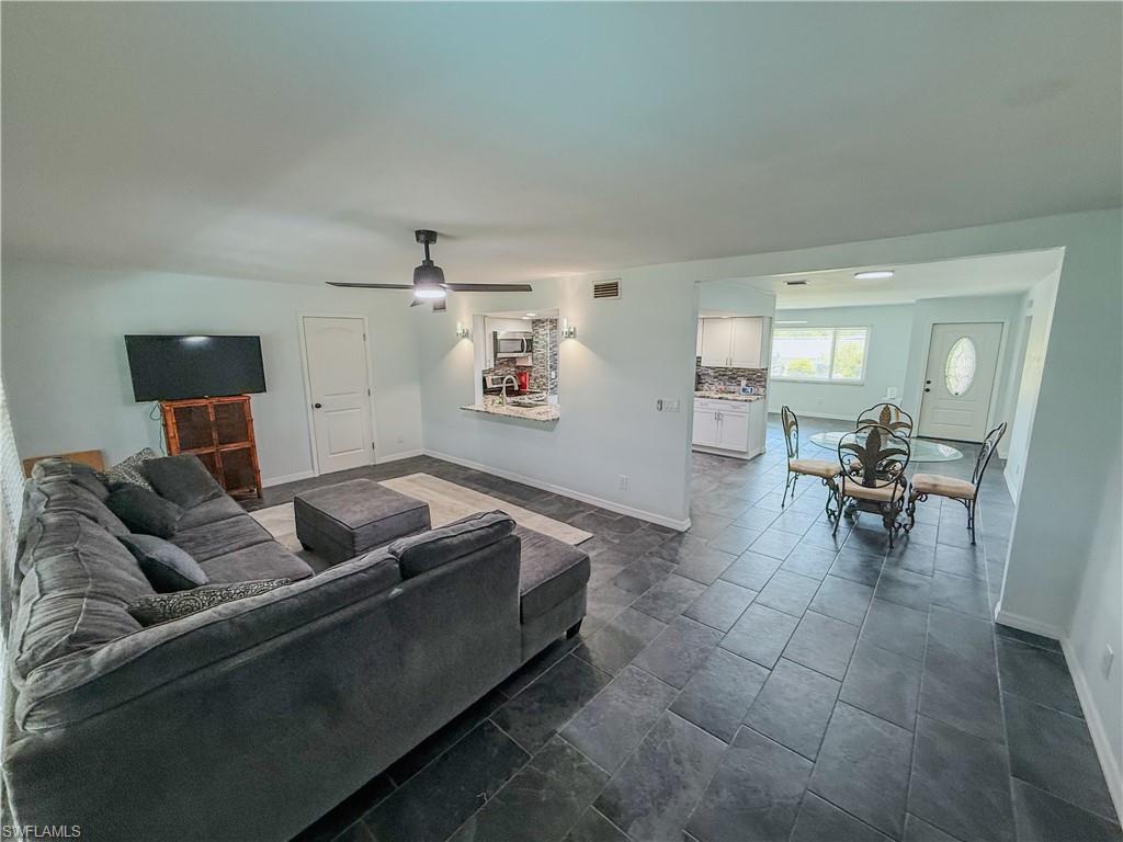 453 Stipe St Property Photo 7