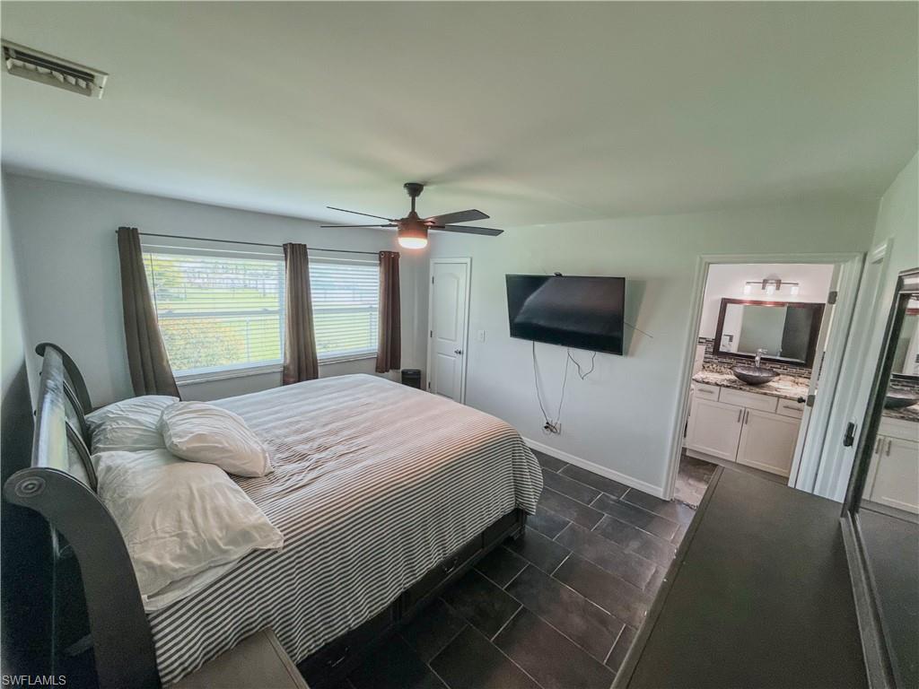 453 Stipe St Property Photo 12