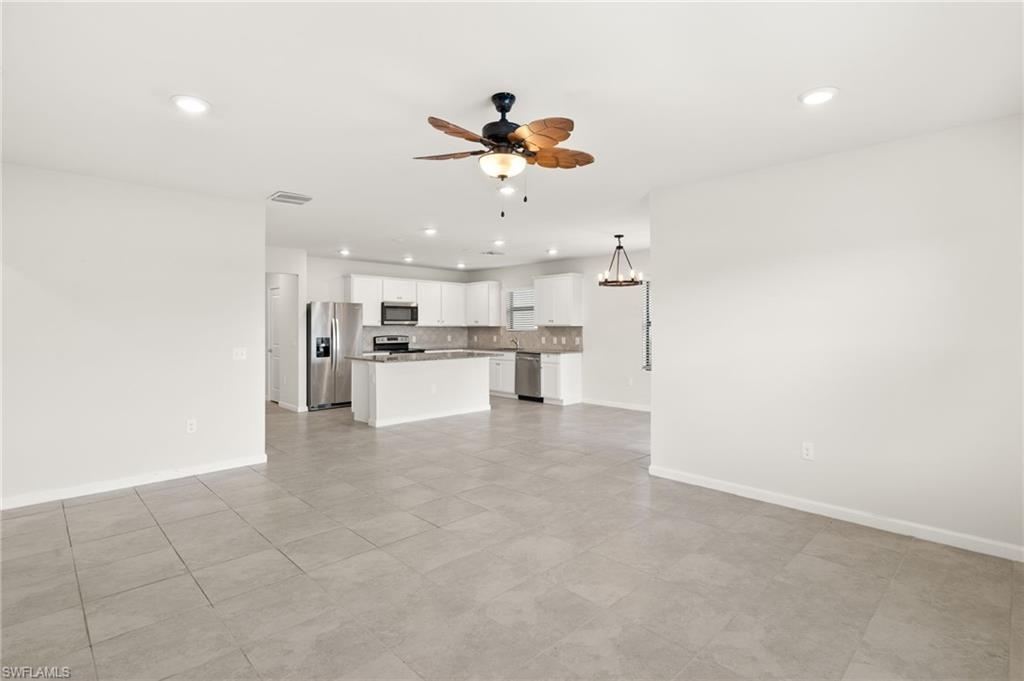 10891 Firebush Cir Property Photo 5