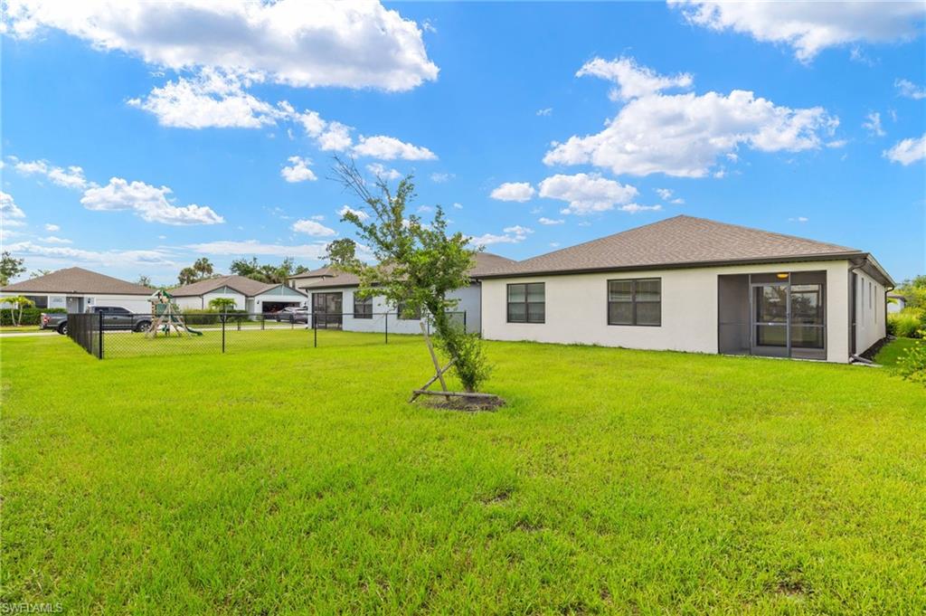 10891 Firebush Cir Property Photo 27