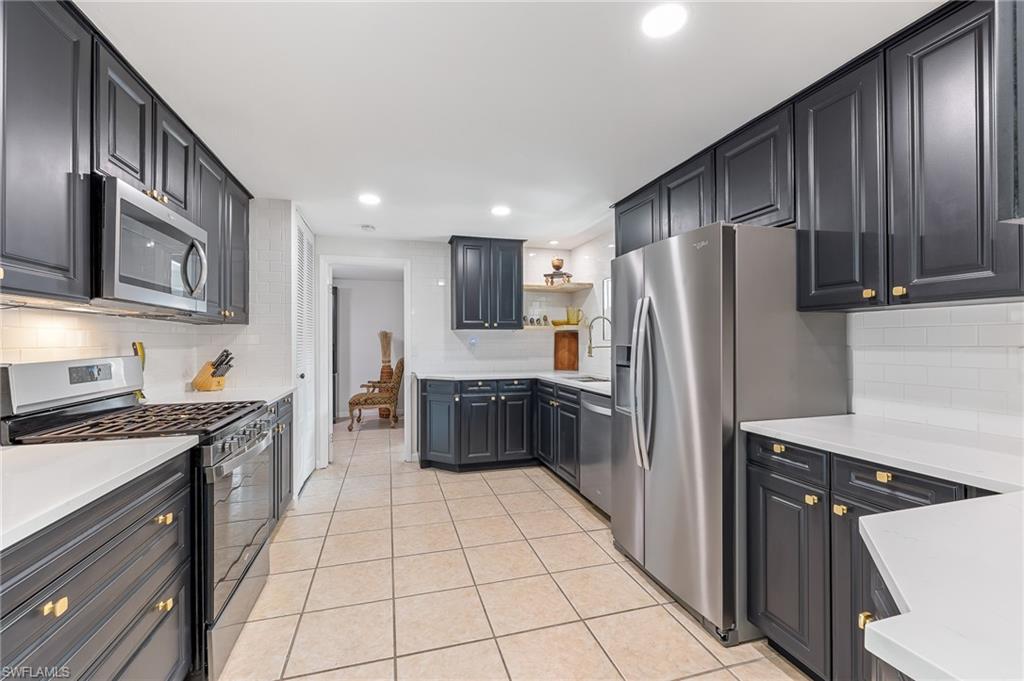 170 5th St Property Photo 3