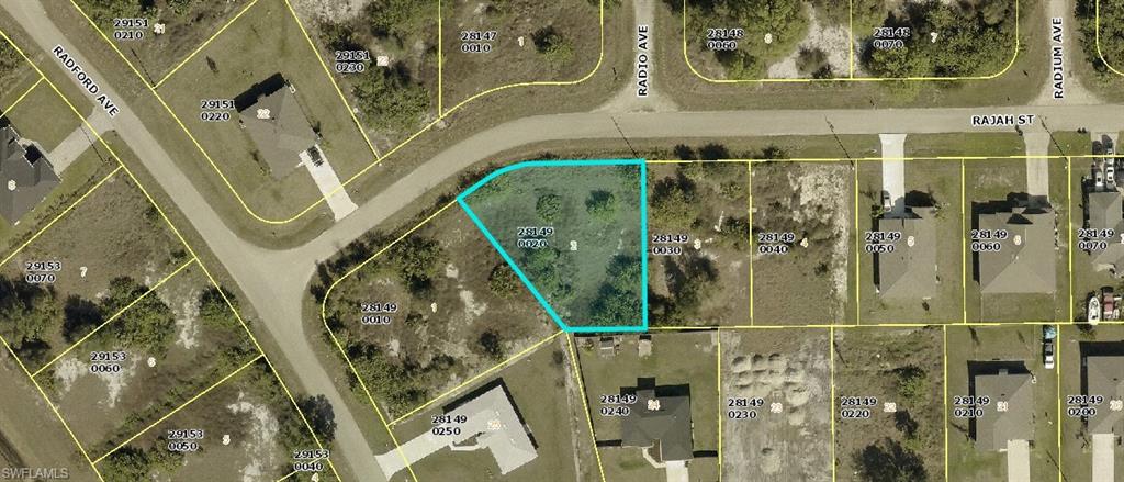 428 Rajah ST Property Photo 1