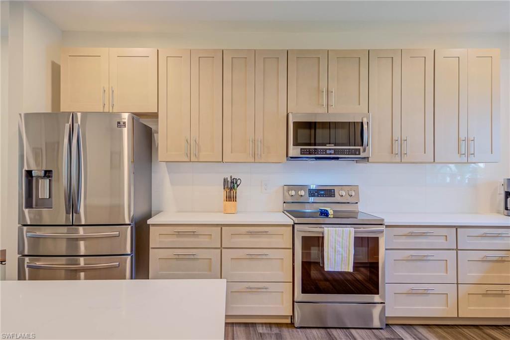 303 Arbor Lake Dr # 102 Property Photo 11