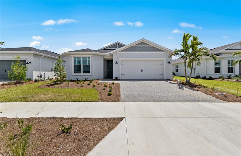604 Oasis Lake Pl Property Photo 1