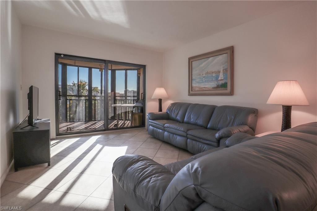 4265 Bay Beach Ln 524 Property Photo 5