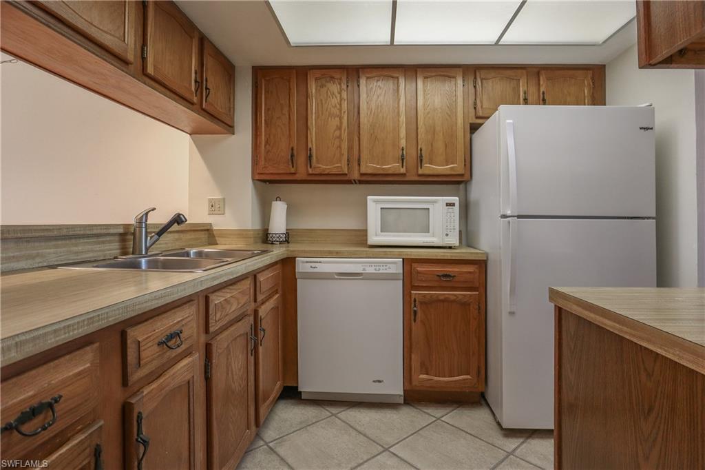 4265 Bay Beach Ln 524 Property Photo 12