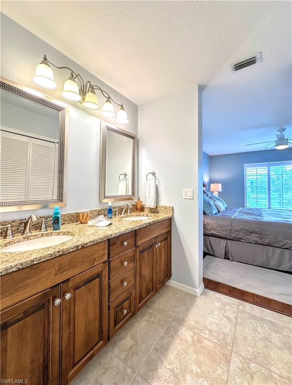 7066 Barrington Cir 201 Property Photo 13