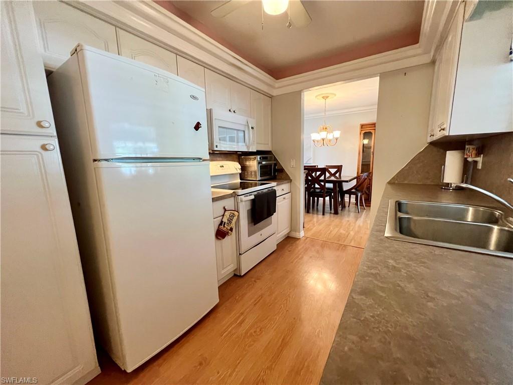 405 Parkside St Property Photo 15
