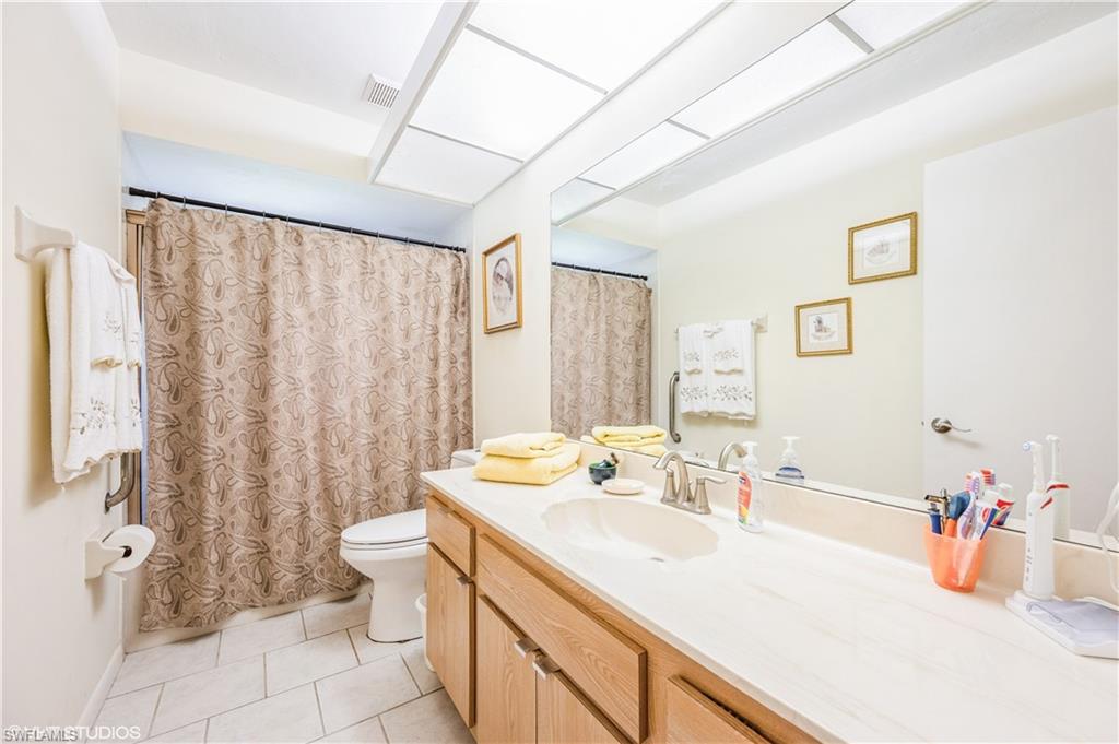 1021 Charlemagne Blvd Property Photo 7