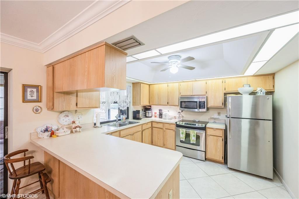 1021 Charlemagne Blvd Property Photo 19