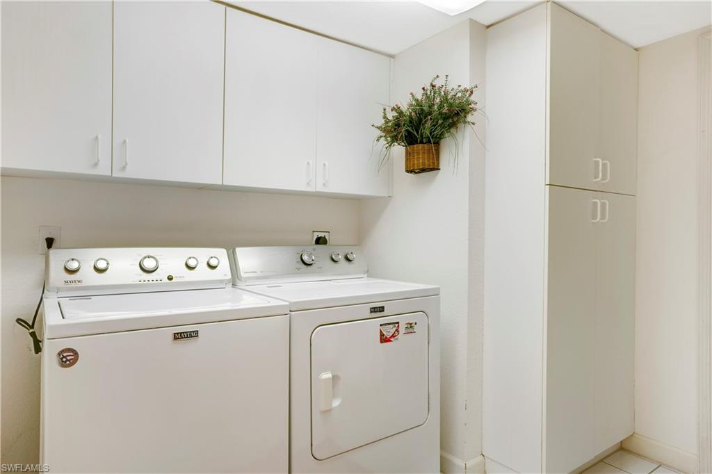 2396 Hidden Lake Dr # 3 Property Photo 23