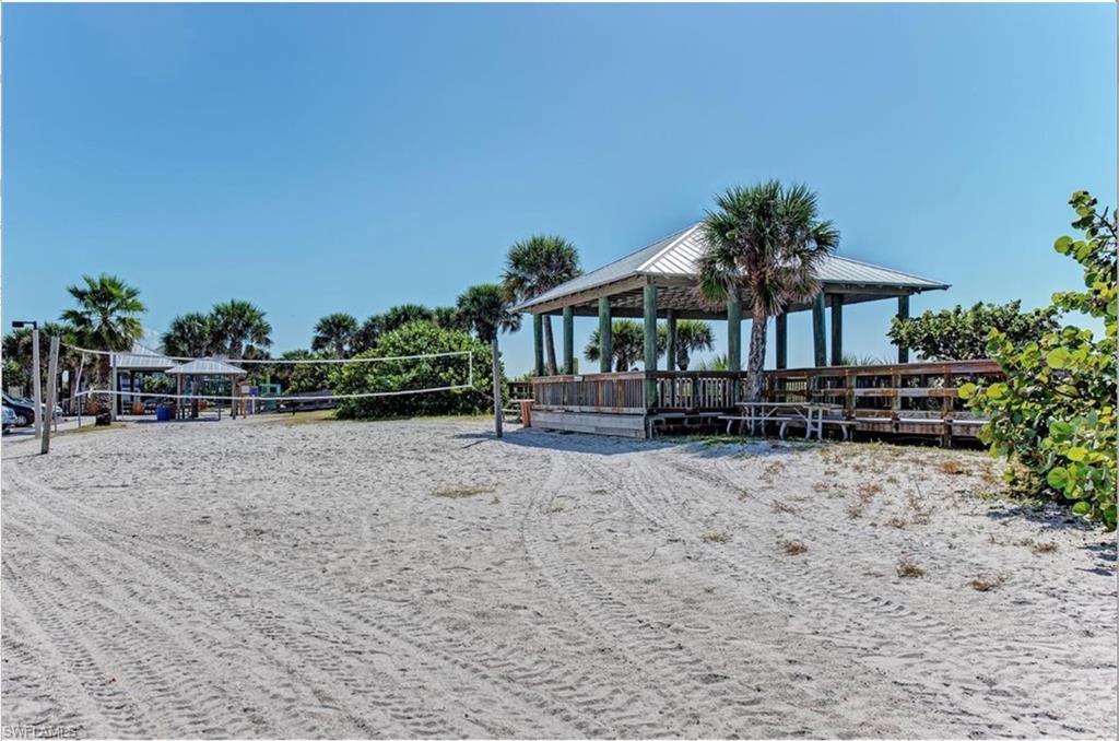 9057 Bensonhurst Ln Property Photo 9