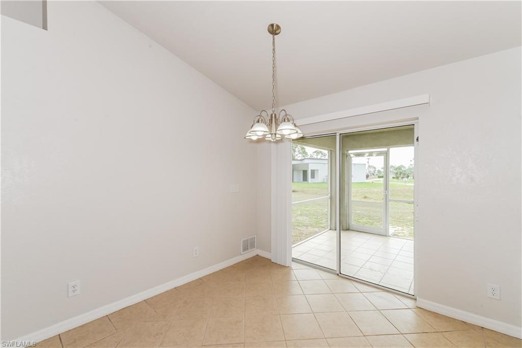 1610 Ne 43rd Ter Property Photo 4