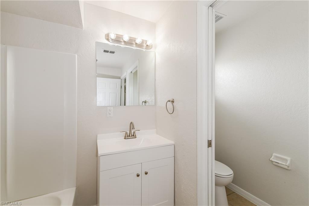 1610 Ne 43rd Ter Property Photo 14