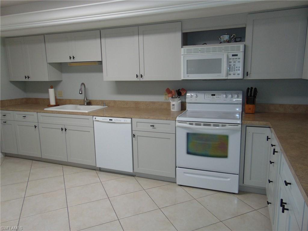 1520 Imperial Golf Course Blvd # 225 Property Photo 10