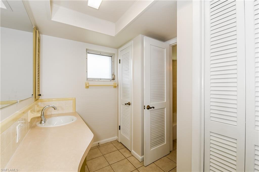 211 Se 45th St Property Photo 11