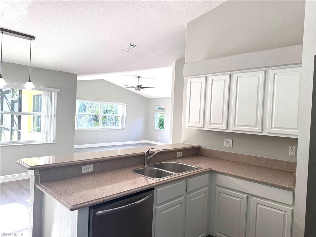 23447 Olde Meadowbrook Cir Property Photo 13