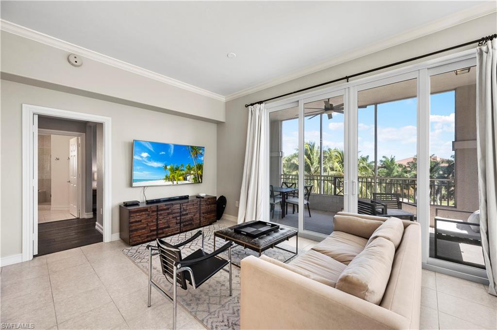 2738 Tiburon Blvd E # B406 Property Photo 11