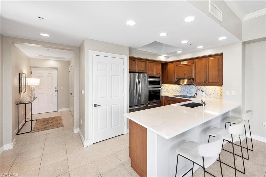 2738 Tiburon Blvd E # B406 Property Photo 16