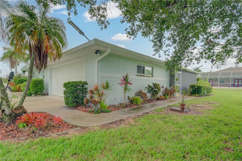 14539 Riverside Dr Property Photo 1