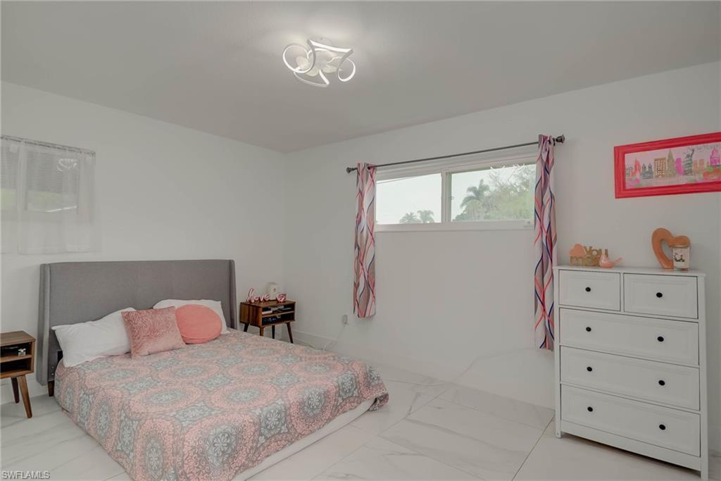 14539 Riverside Dr Property Photo 15