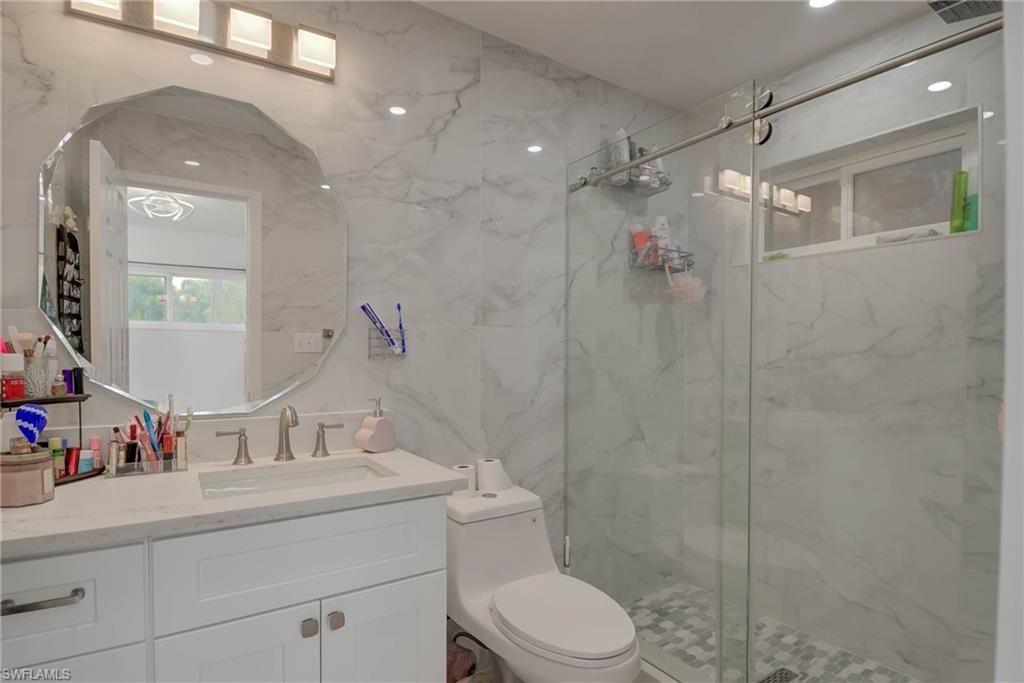 14539 Riverside Dr Property Photo 16