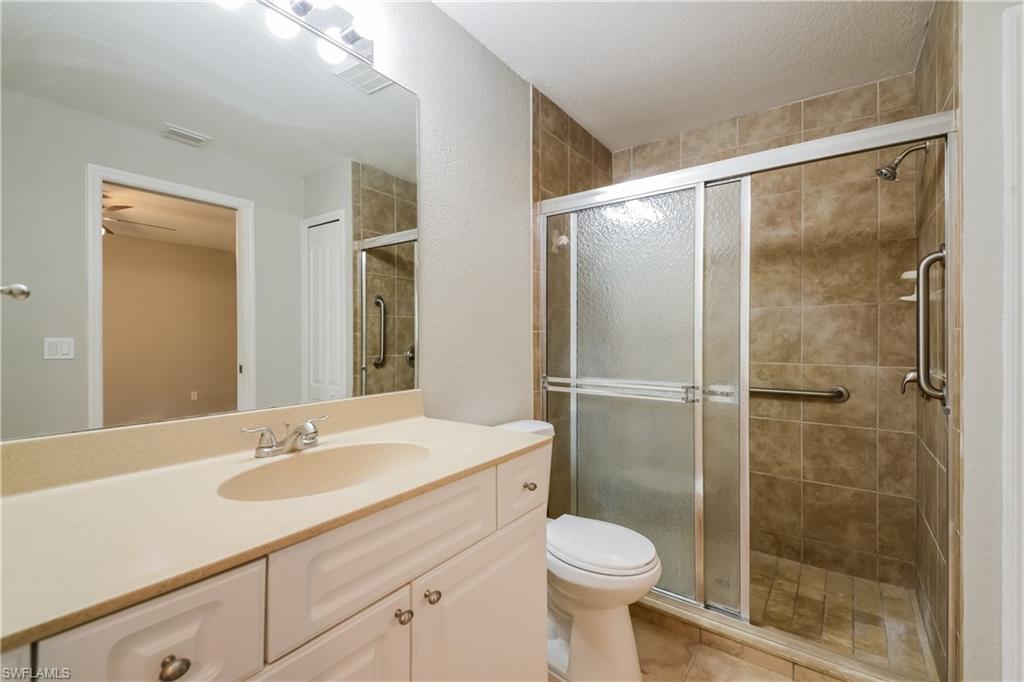 5094 Burnside St Property Photo 9