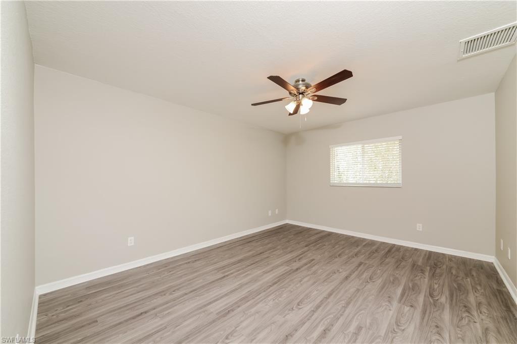 5094 Burnside St Property Photo 10