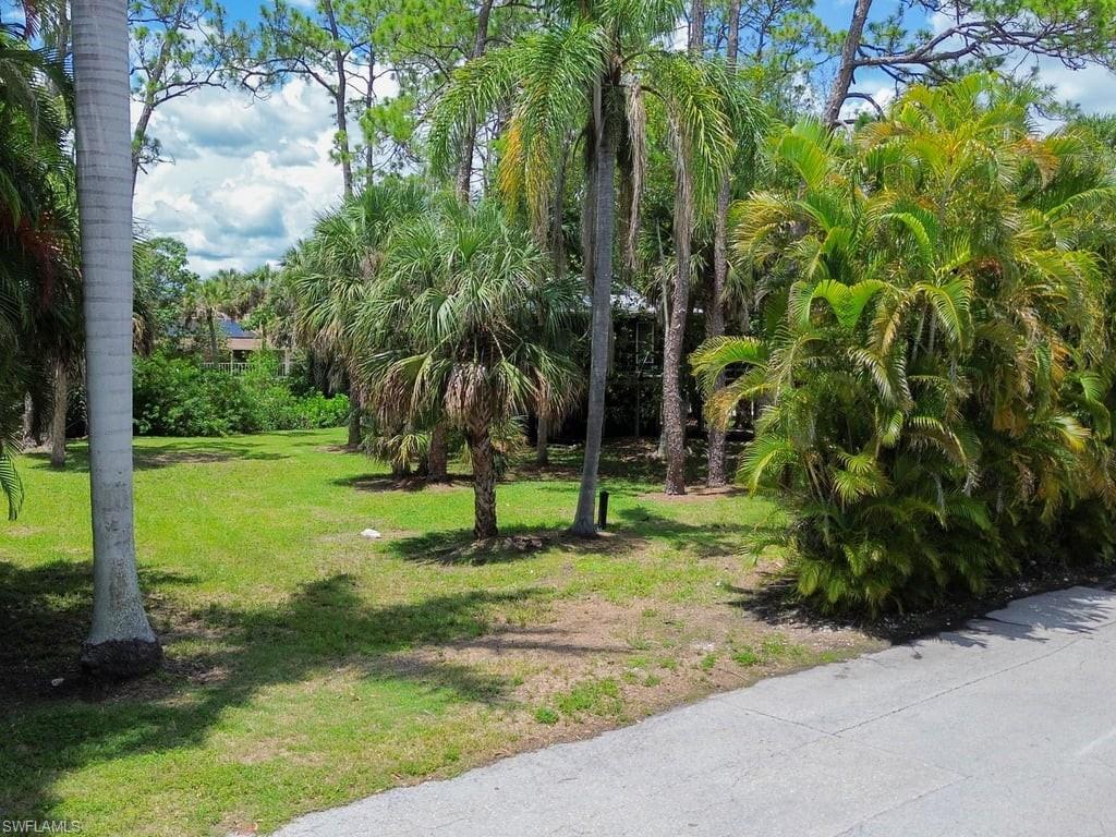 1675 Avion Pl Property Photo 4