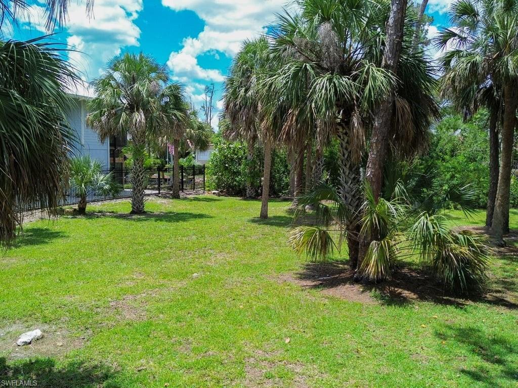 1675 Avion Pl Property Photo 5