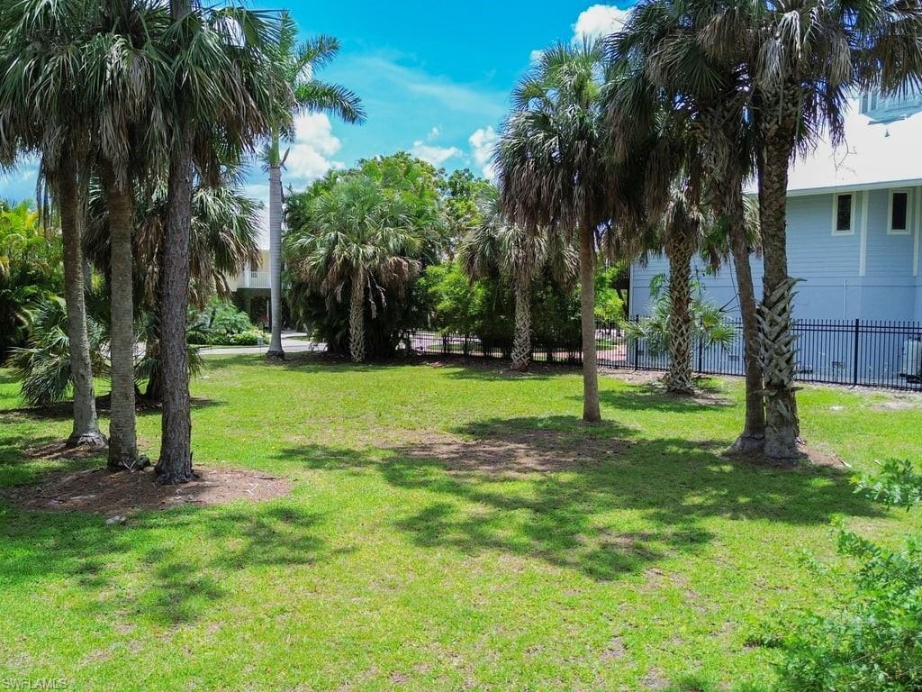 1675 Avion Pl Property Photo 7