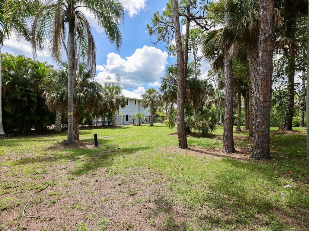1675 Avion Pl Property Photo 8