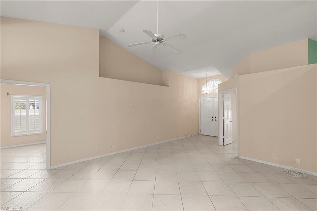 2052 Piccadilly Circus Property Photo 3