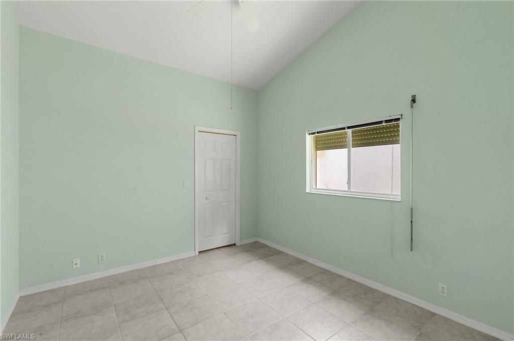 2052 Piccadilly Circus Property Photo 18