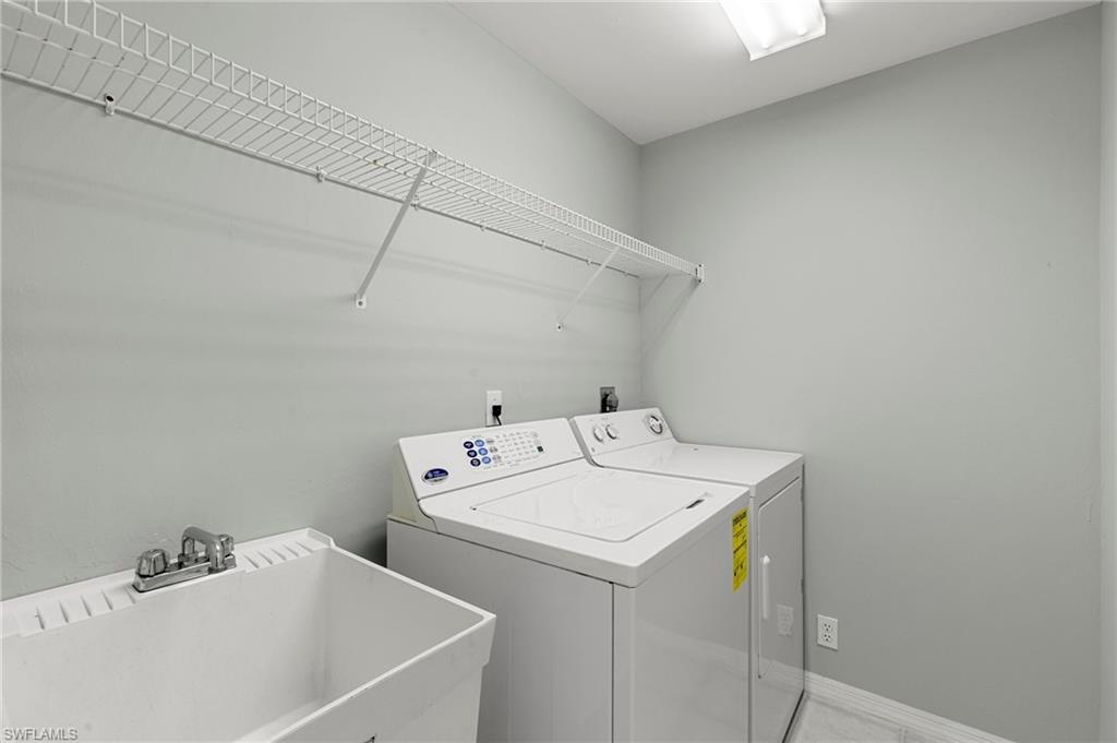 2052 Piccadilly Circus Property Photo 20
