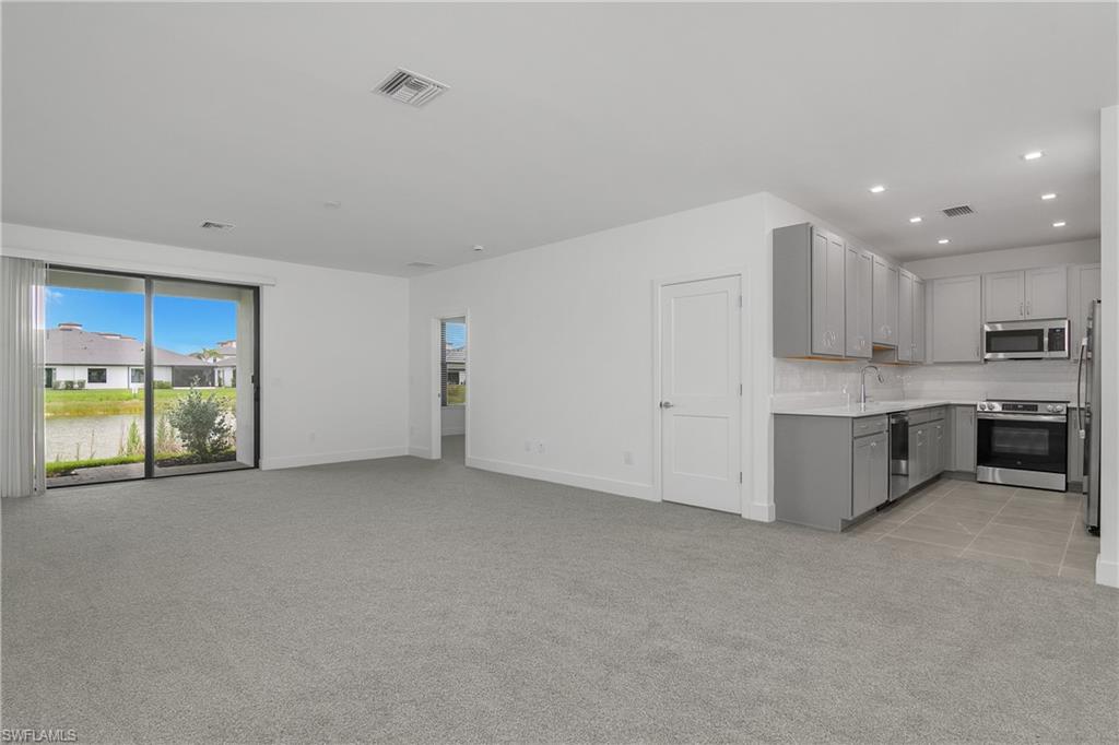 10940 Salt Bay Way Property Photo 4